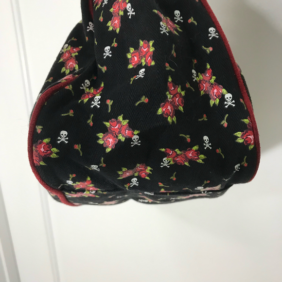 Loungefly Vintage Unique 1990s Roses & Skull & Metallic Goth Gold Skulls EUC - Picture 4 of 9